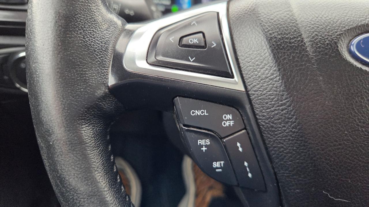 2020 Ford Fusion Hybrid Titanium - Photo #17