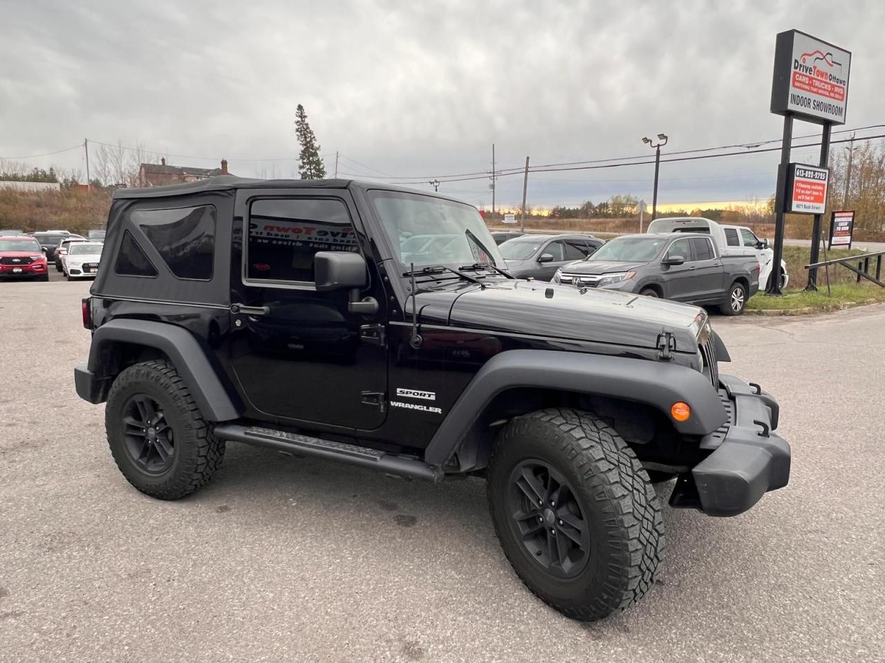 2017 Jeep Wrangler SPORT - Photo #7