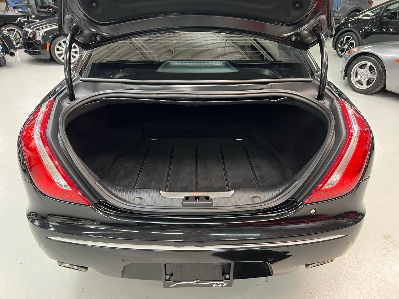 2012 Jaguar XJ XJL Supersport Photo