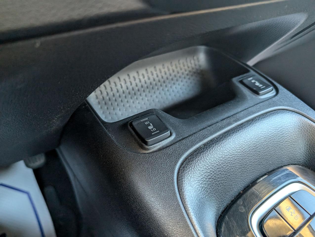 2020 Toyota Corolla LE | Blind Spot Monitoring | Adaptive Cruise - Photo #11