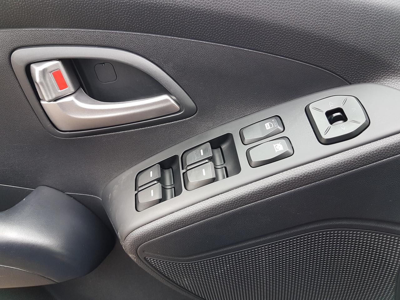 2012 Hyundai Tucson GL *HEATED SEATS* Photo