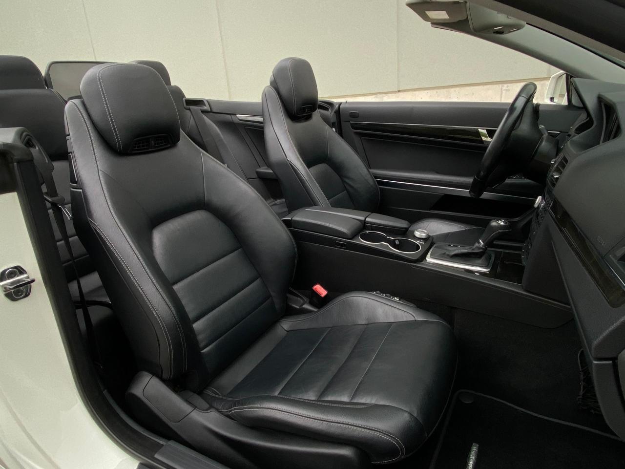 2011 Mercedes-Benz E-Class E350 CONVERTIBLE-AMG SPORT PKG-NAV-CAMERA-MINT! - Photo #22