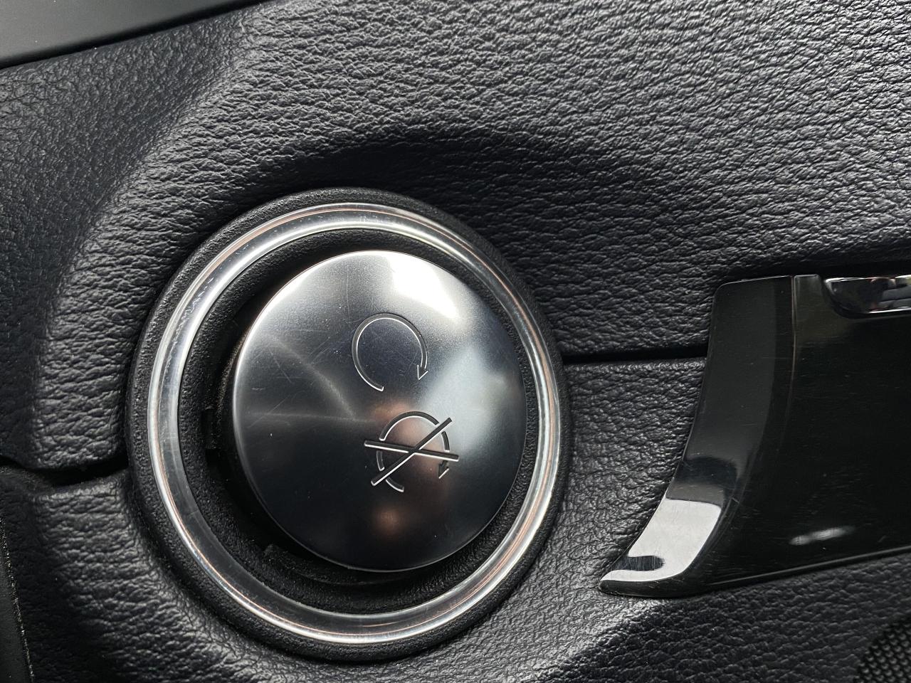 2011 Mercedes-Benz E-Class E350 CONVERTIBLE-AMG SPORT PKG-NAV-CAMERA-MINT! - Photo #32