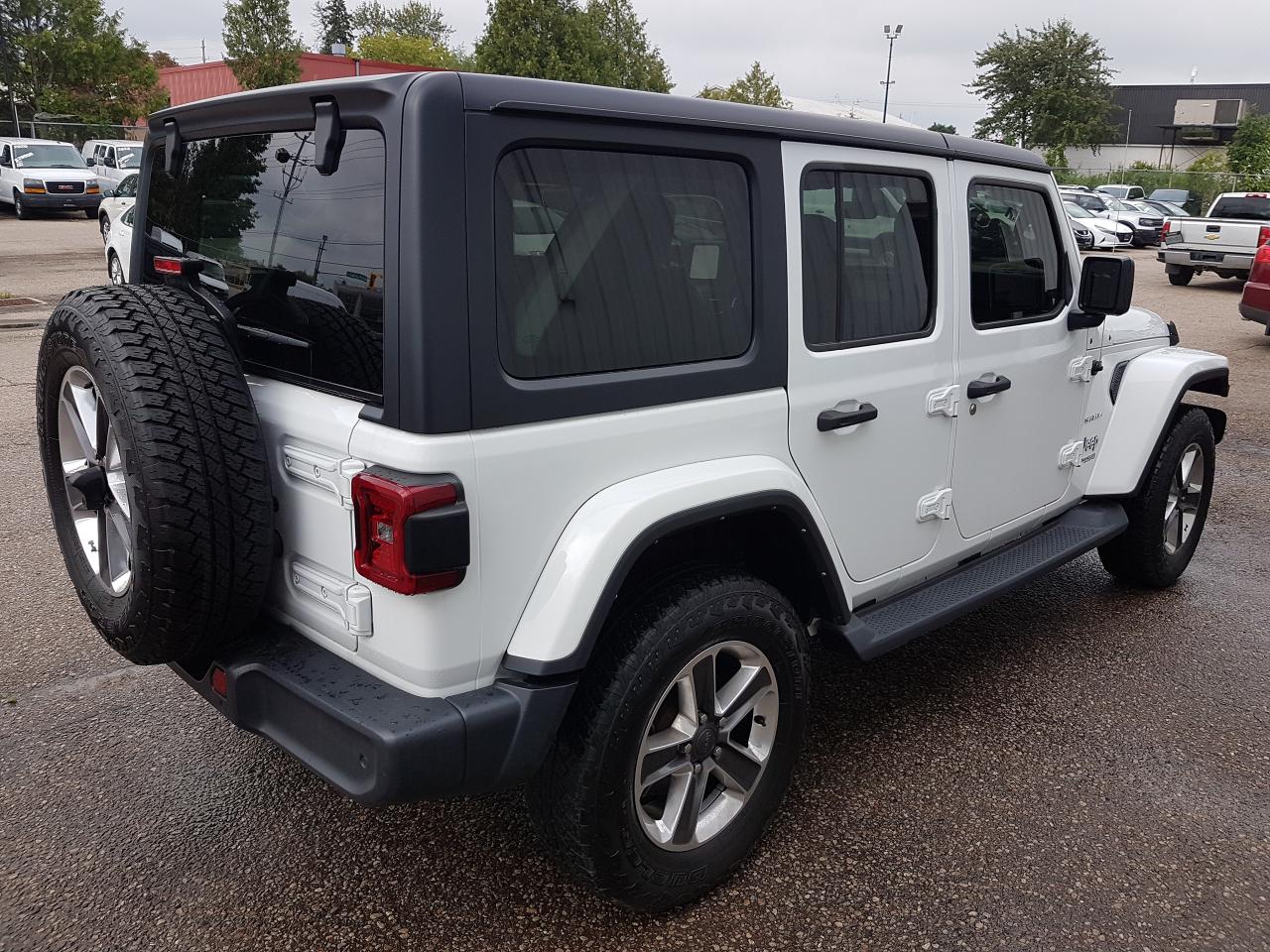 2021 Jeep Wrangler Unlimited Sahara *LEATHER-NAVIGATION* Photo4