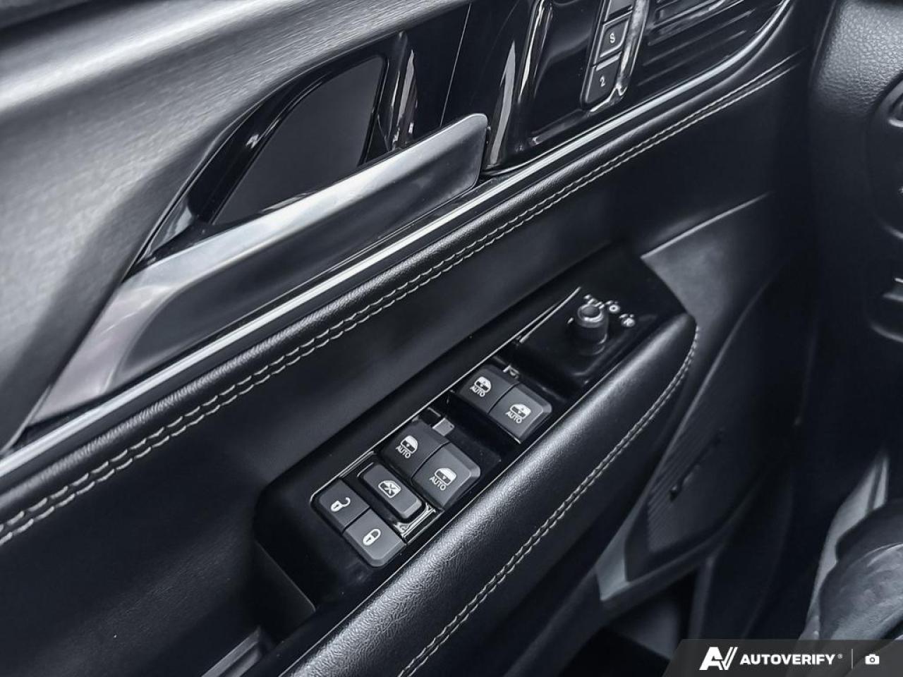 2024 Jeep Wagoneer SERIES II CARBIDE / NO ACCIDENTS /LEATHER/ROOF/NAV Photo