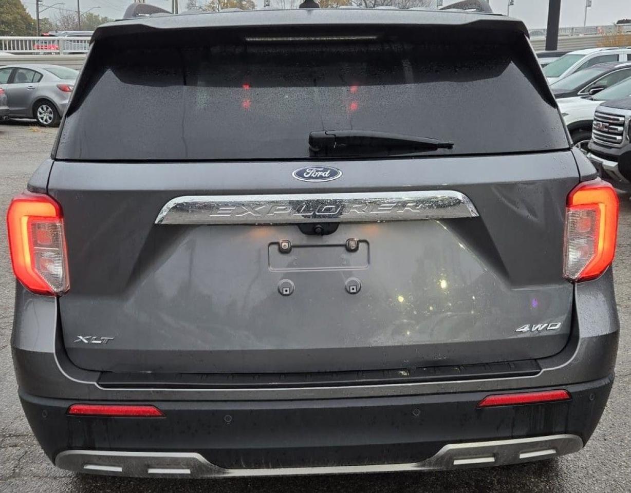 2022 Ford Explorer XLT / NO ACCIDENTS / NAV / PANO ROOF / LEATHER - Photo #3