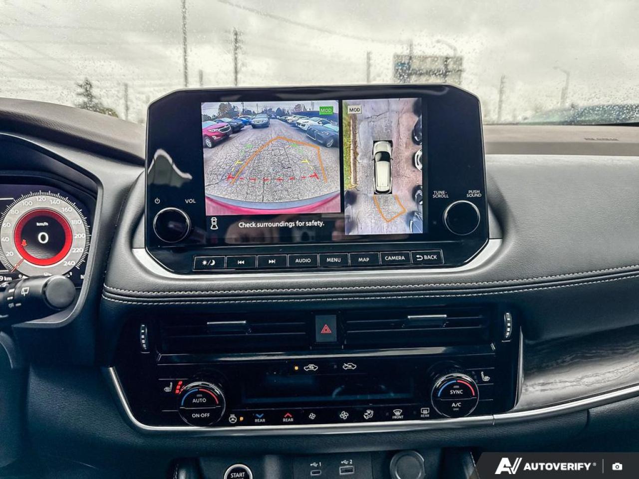 2023 Nissan Rogue PLATINUM / NAV / PANO ROOF / LEATHER / AWD Photo