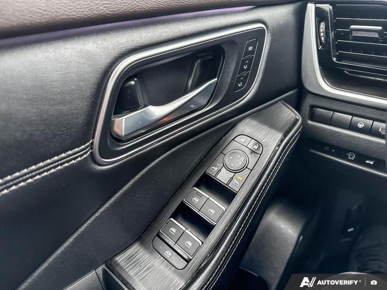 2023 Nissan Rogue PLATINUM / NAV / PANO ROOF / LEATHER / AWD Photo