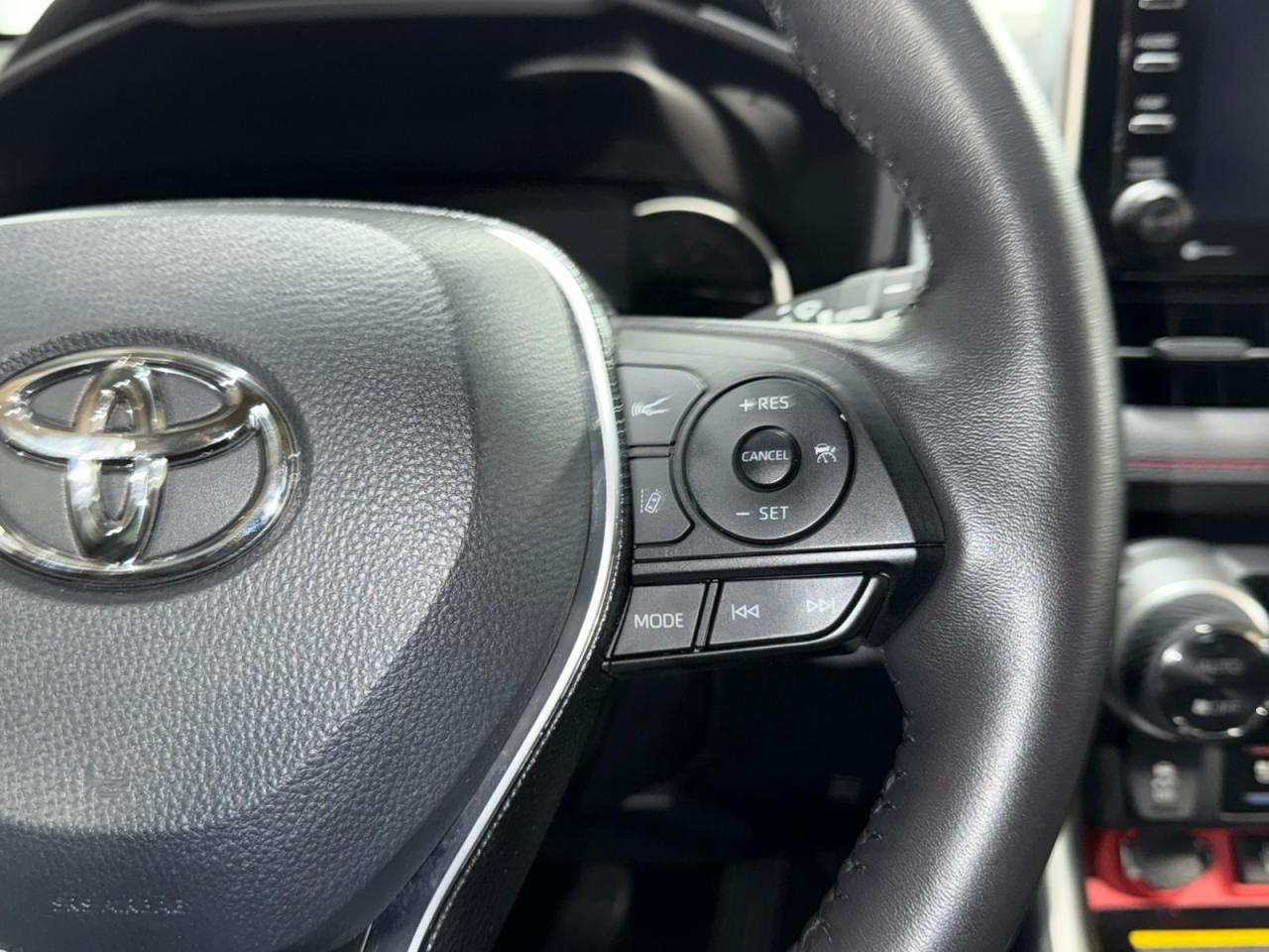 2021 Toyota RAV4 TRAIL AWD |NAVI |SUNROOF|COOLINGSEATS|HEATEDSEATS| - Photo #13