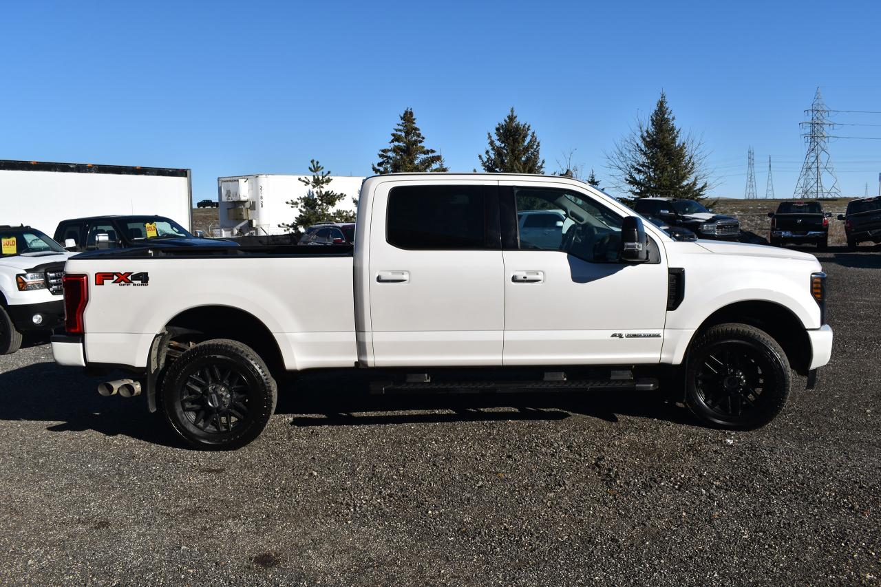 2019 Ford SUPER DUTY F-350 SRW LARIAT 6.7L POWERSTROKE 8 FOOT BOX - Photo #5