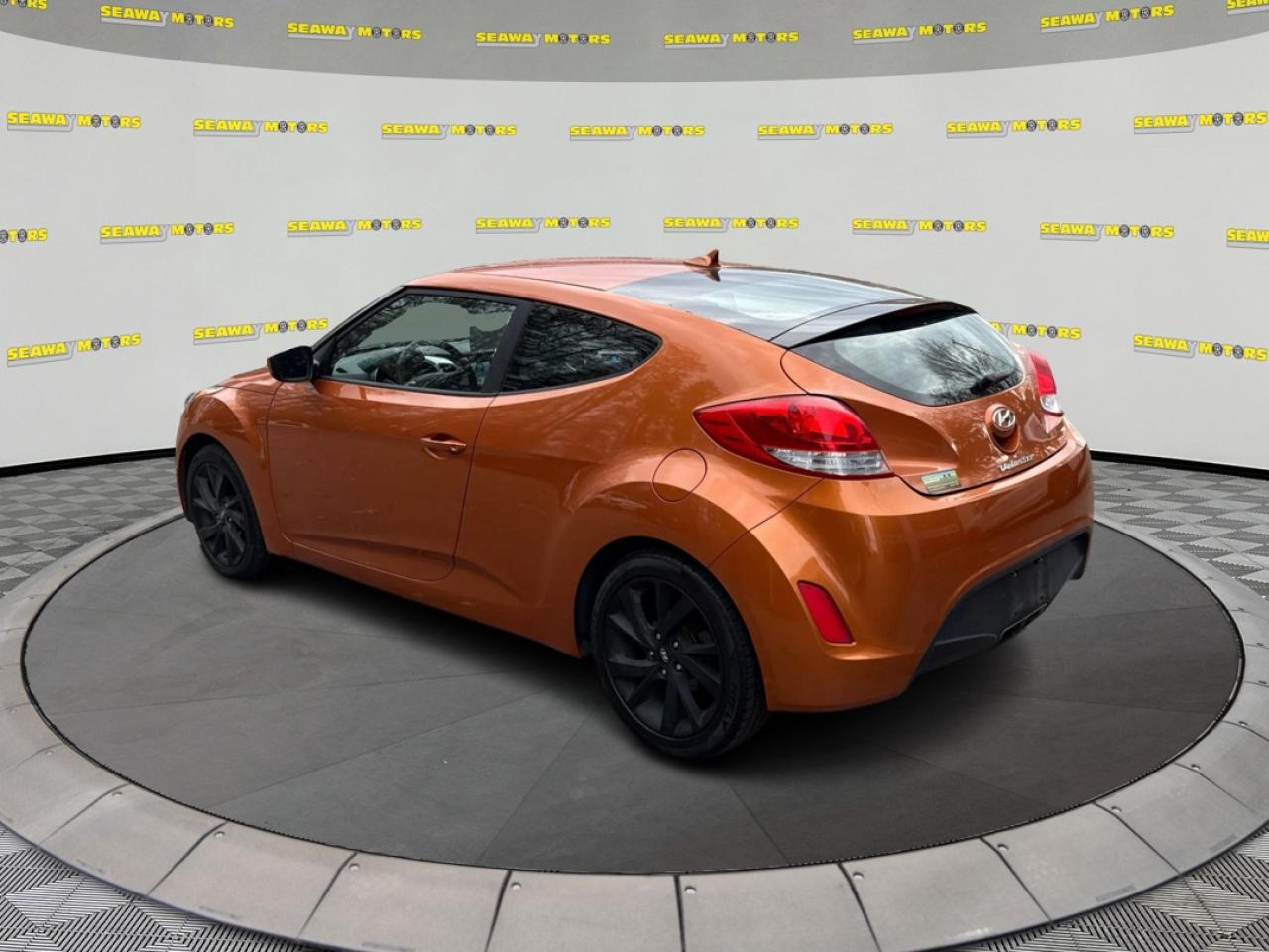 2017 Hyundai Veloster Veloster, Value Edition, R-Spec & Veloster Turbo (G Grade is only available) - Photo #5