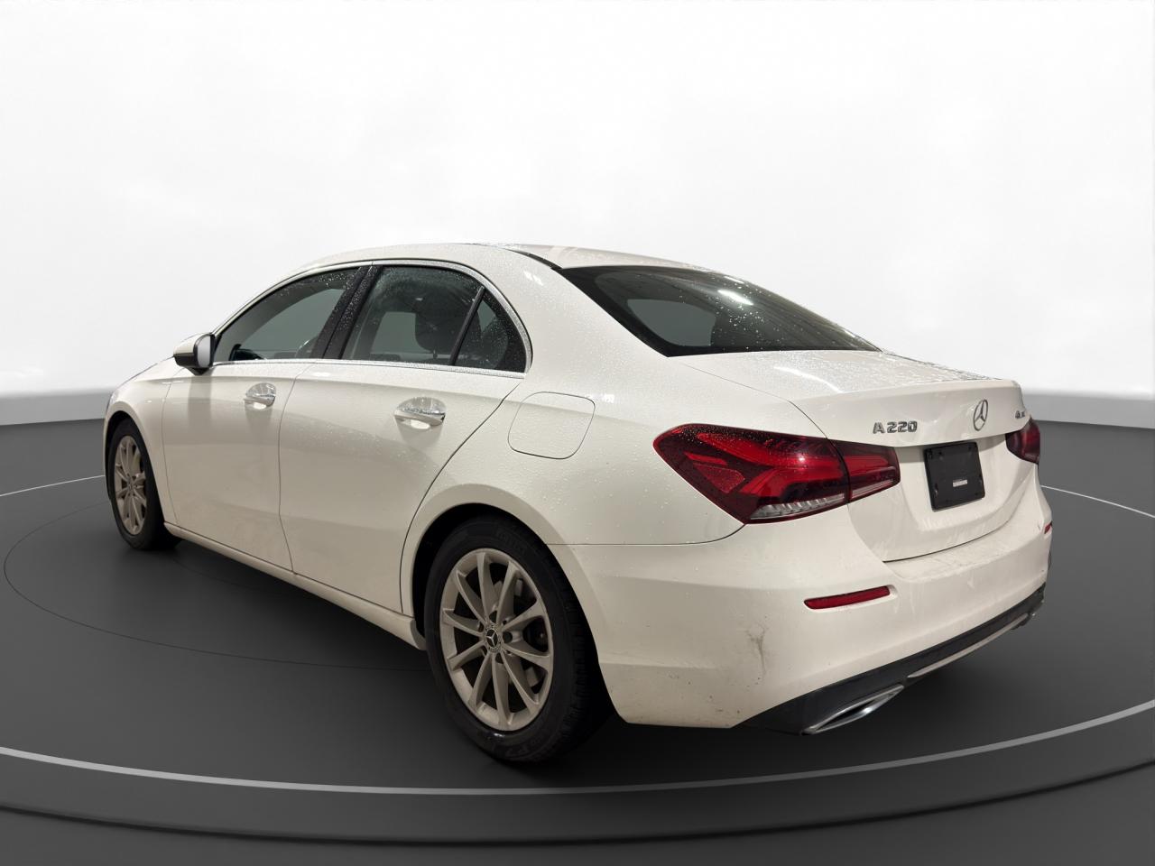 2022 Mercedes-Benz A220 A 220 4MATIC Sedan - Photo #5