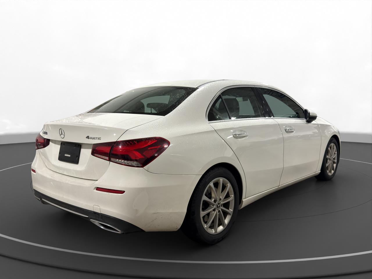 2022 Mercedes-Benz A220 A 220 4MATIC Sedan - Photo #7