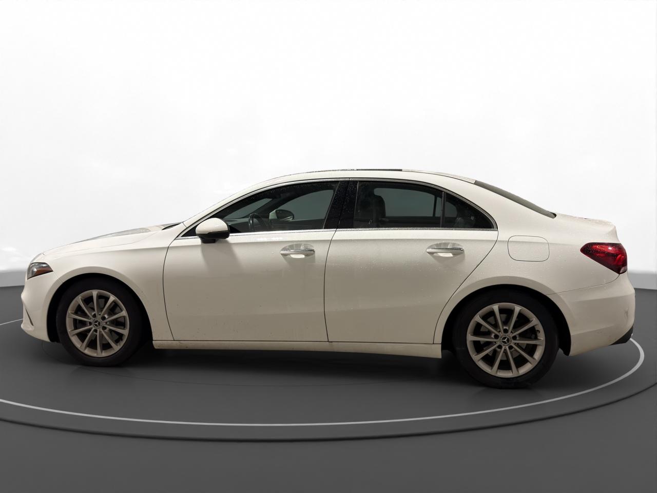 2022 Mercedes-Benz A220 A 220 4MATIC Sedan - Photo #4