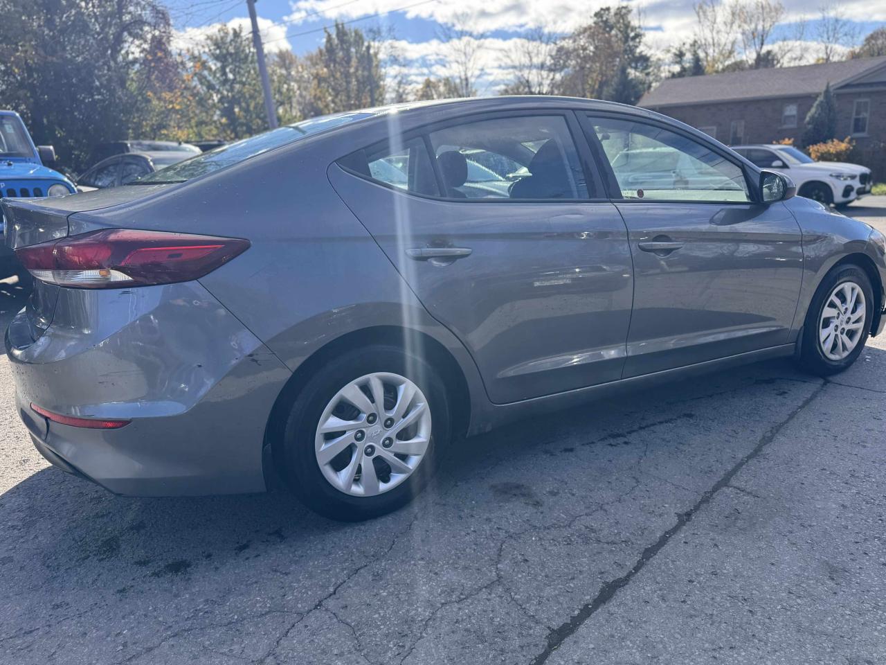 2018 Hyundai Elantra LE - Photo #6