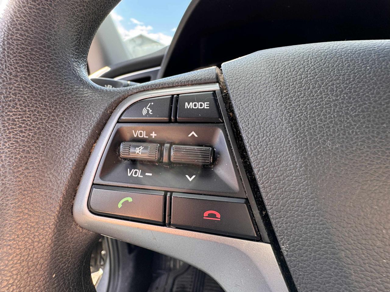 2018 Hyundai Elantra LE - Photo #14