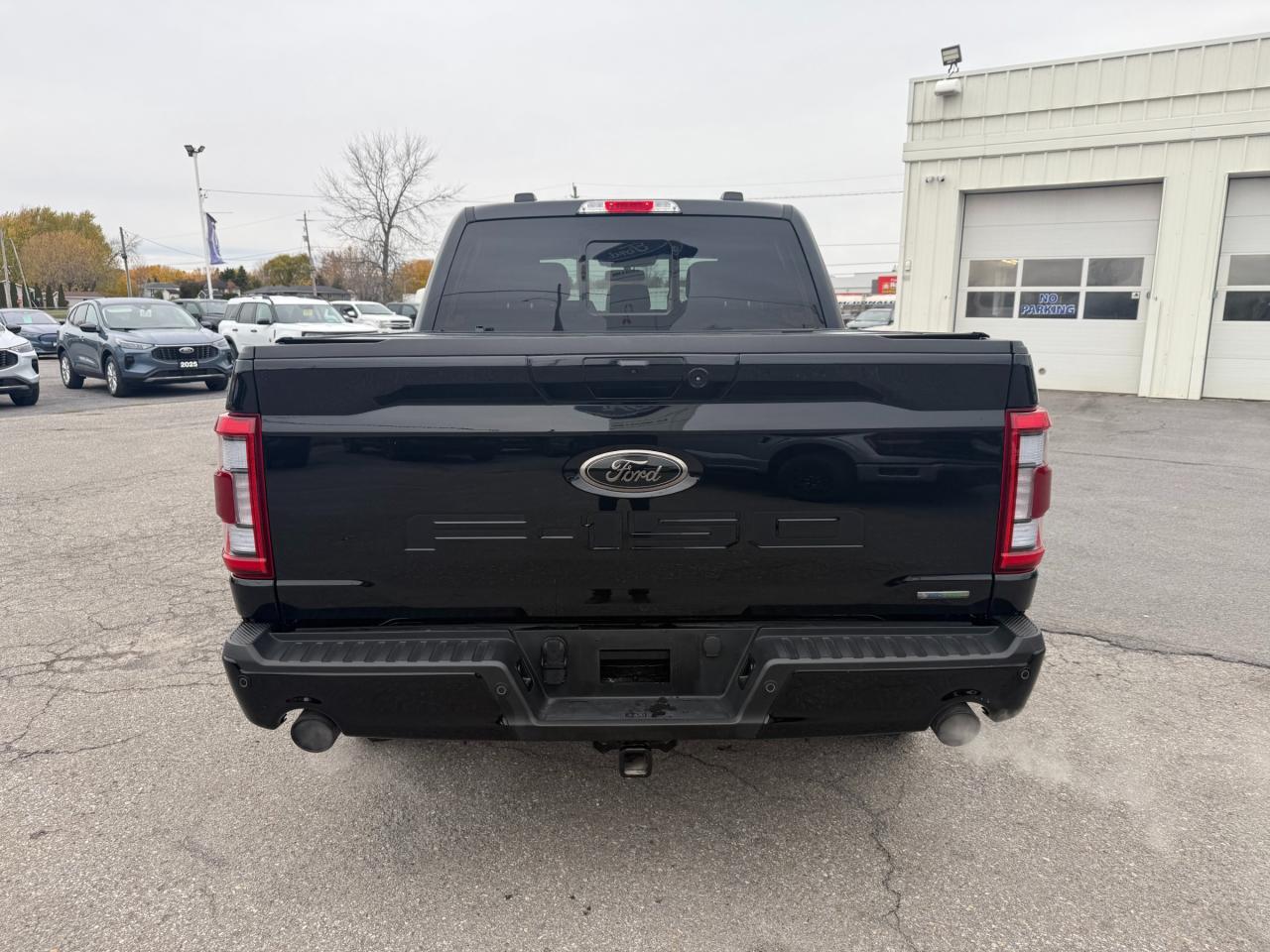 2023 Ford F-150 Lariat Photo4