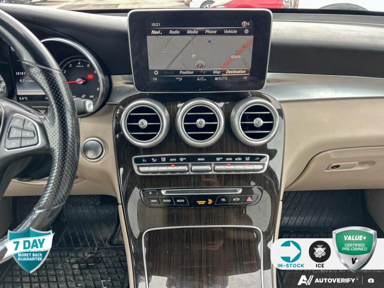 2019 Mercedes GLC 300 4MATIC | ACCIDENT FREE Photo