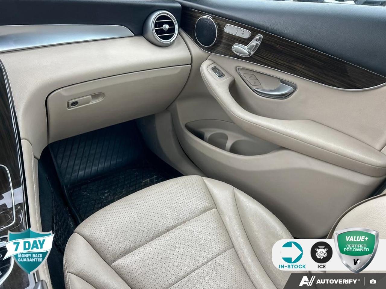 2019 Mercedes GLC 300 4MATIC | ACCIDENT FREE Photo