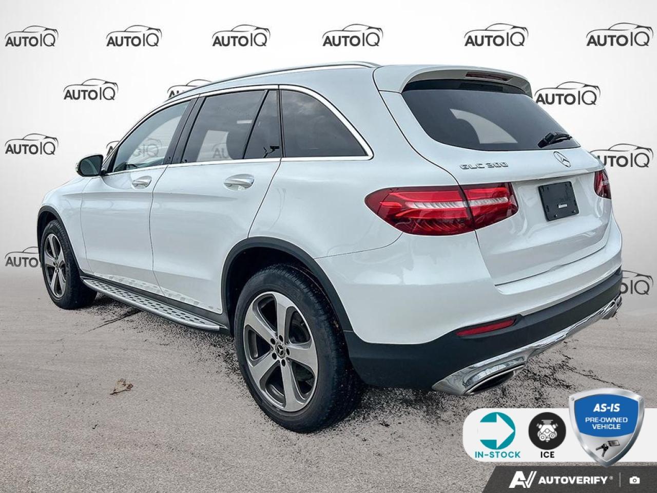 2019 Mercedes GLC 300 4MATIC | ACCIDENT FREE Photo3