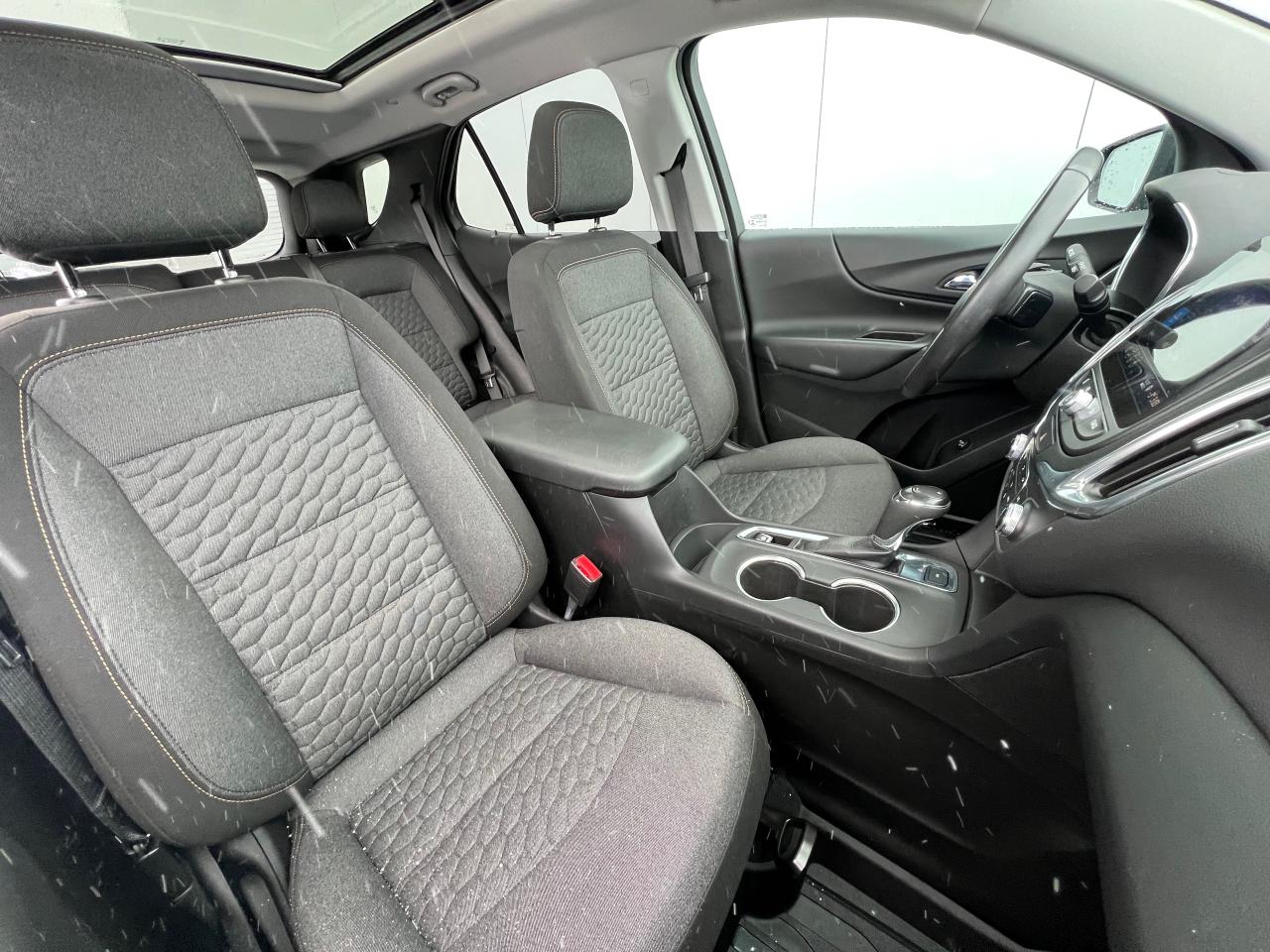 2021 Chevrolet Equinox LT One Owner | AWD | Navigation | Sunroof | True North Midnight Edition | 19" Wheels Photo