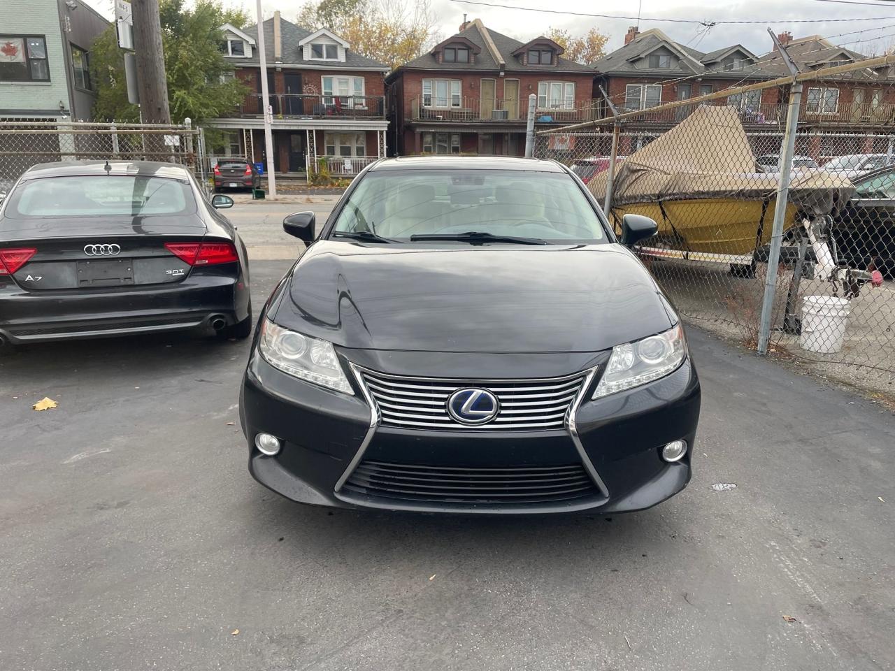 2013 Lexus ES 300 Hybrid *1 OWNER, HEATED SEAT & STEERING, SUNROOF* - Photo #2