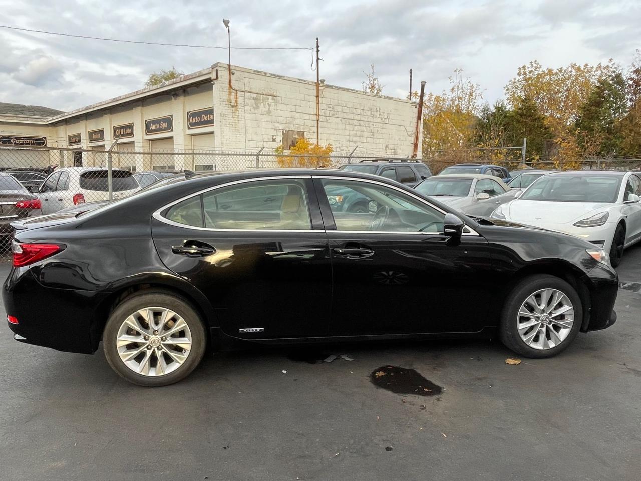 2013 Lexus ES 300 Hybrid *1 OWNER, HEATED SEAT & STEERING, SUNROOF* - Photo #4