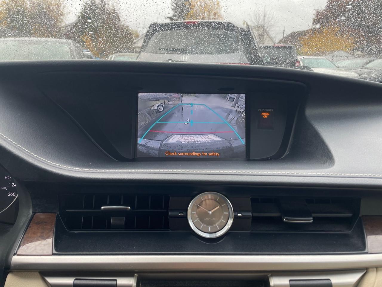 2013 Lexus ES 300 Hybrid *1 OWNER, HEATED SEAT & STEERING, SUNROOF* - Photo #17