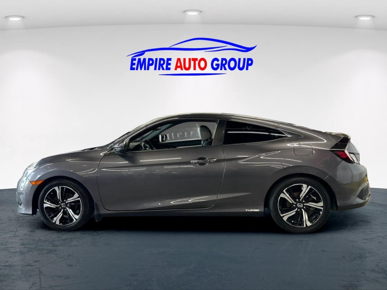 2017 Honda Civic CVT Photo