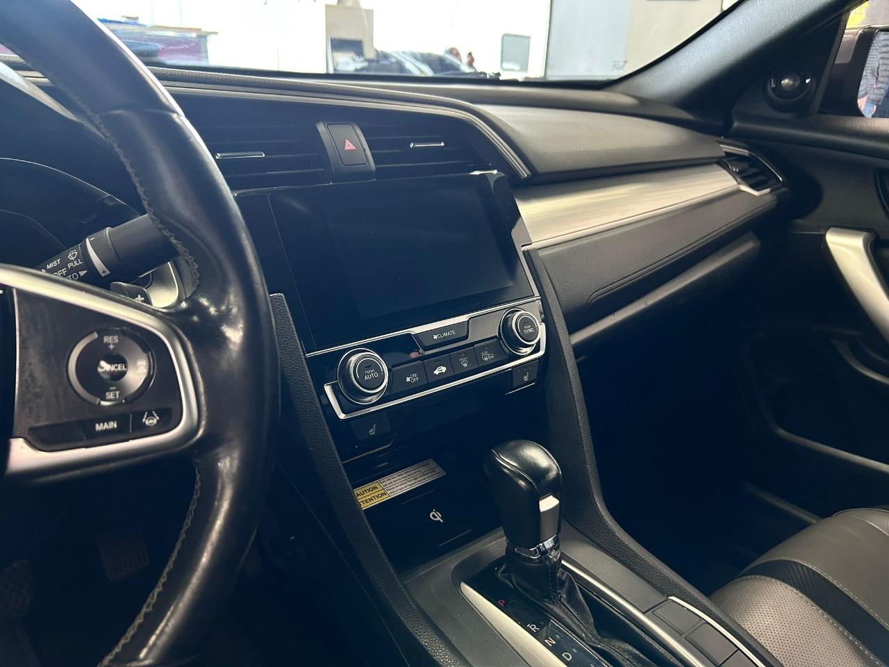 2017 Honda Civic CVT Photo