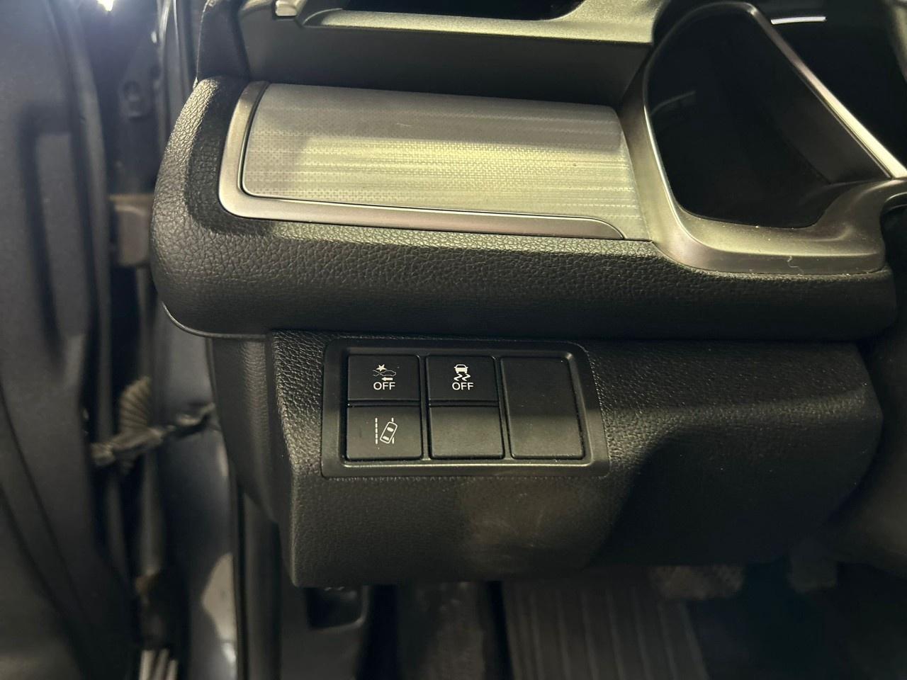 2017 Honda Civic CVT Photo