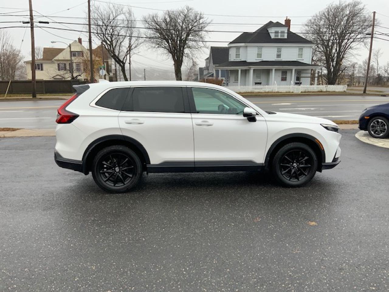 2025 Honda CR-V LX Photo