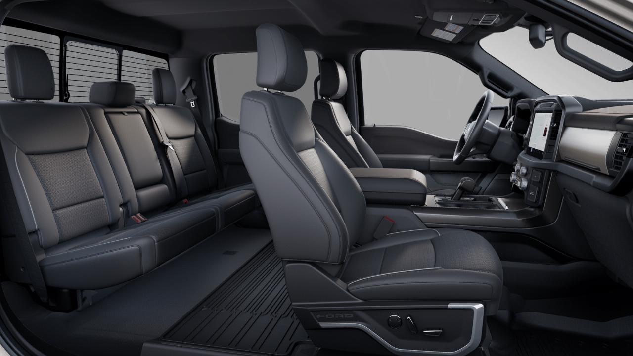 2025 Ford F-150 Lariat 4WD SuperCrew 6.5' Box Photo5