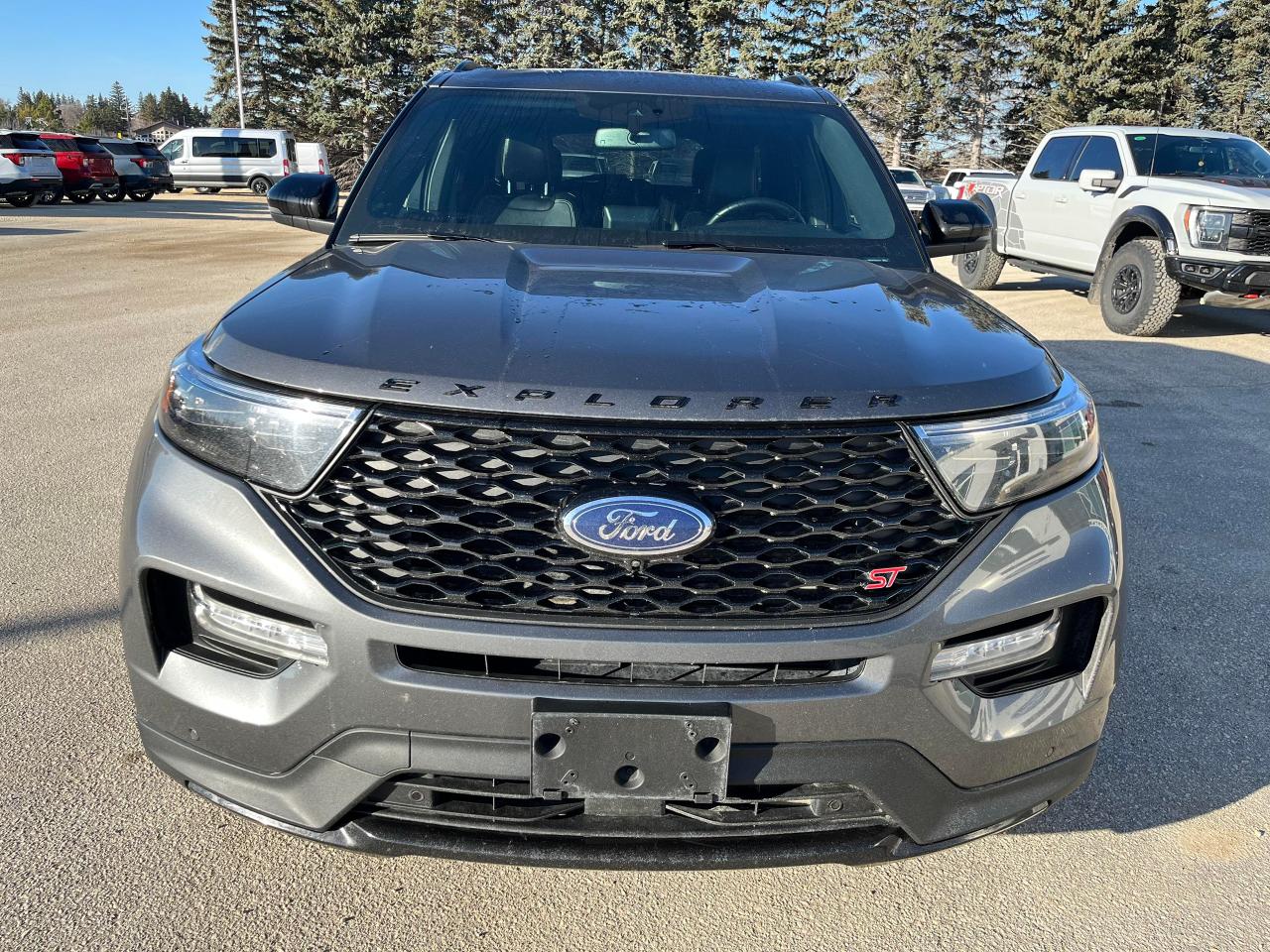 2023 Ford Explorer ST 4WD Photo