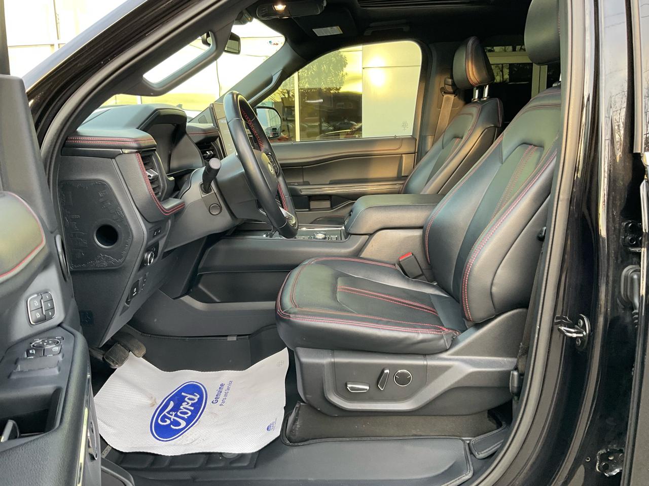 2023 Ford Expedition Limited  Photo5
