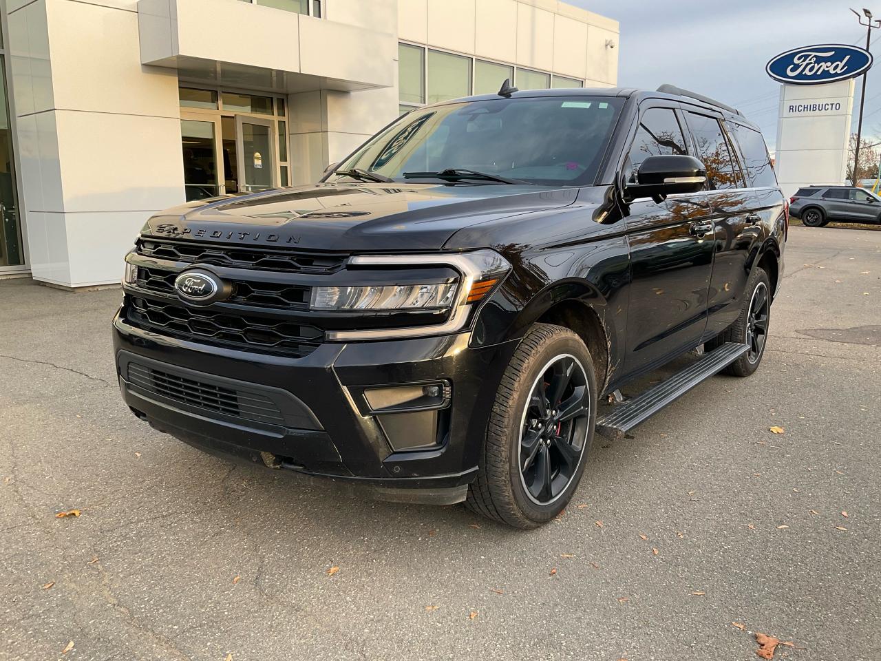 2023 Ford Expedition Limited  Photo0