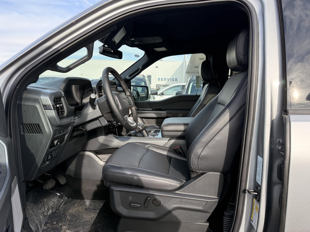 2025 Ford F-150 XLT Photo