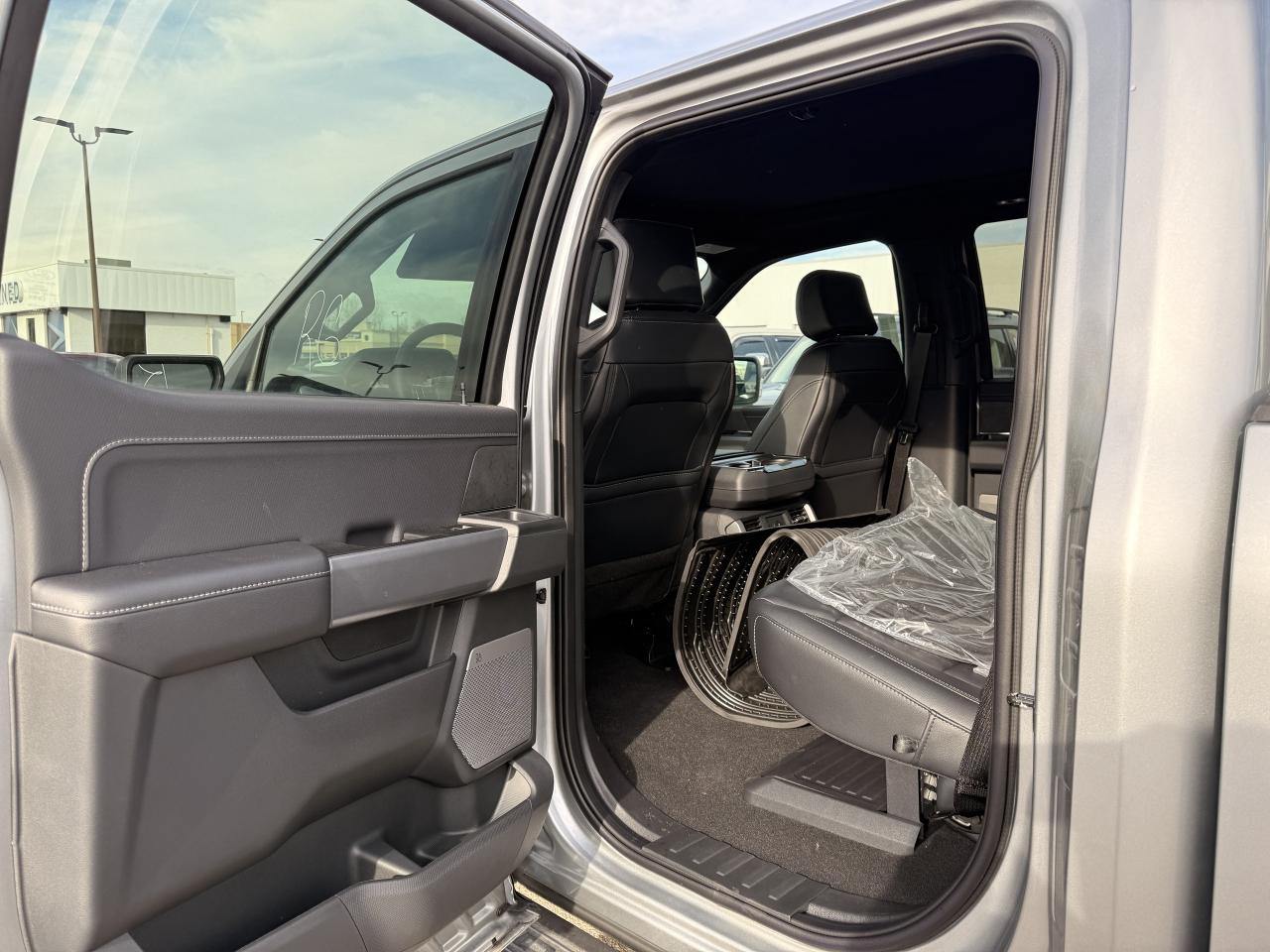 2025 Ford F-150 XLT Photo