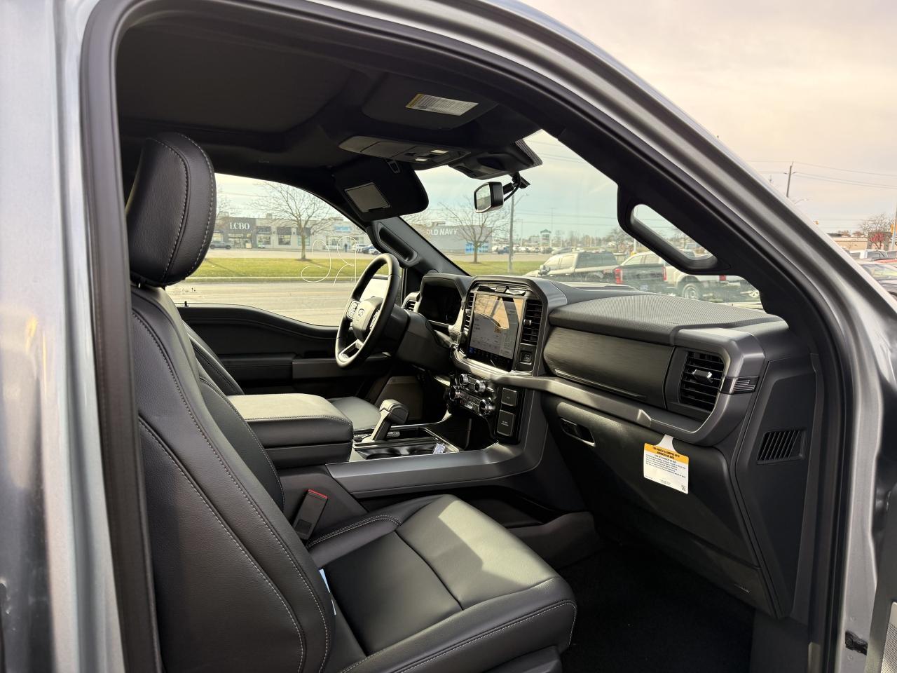 2025 Ford F-150 XLT Photo