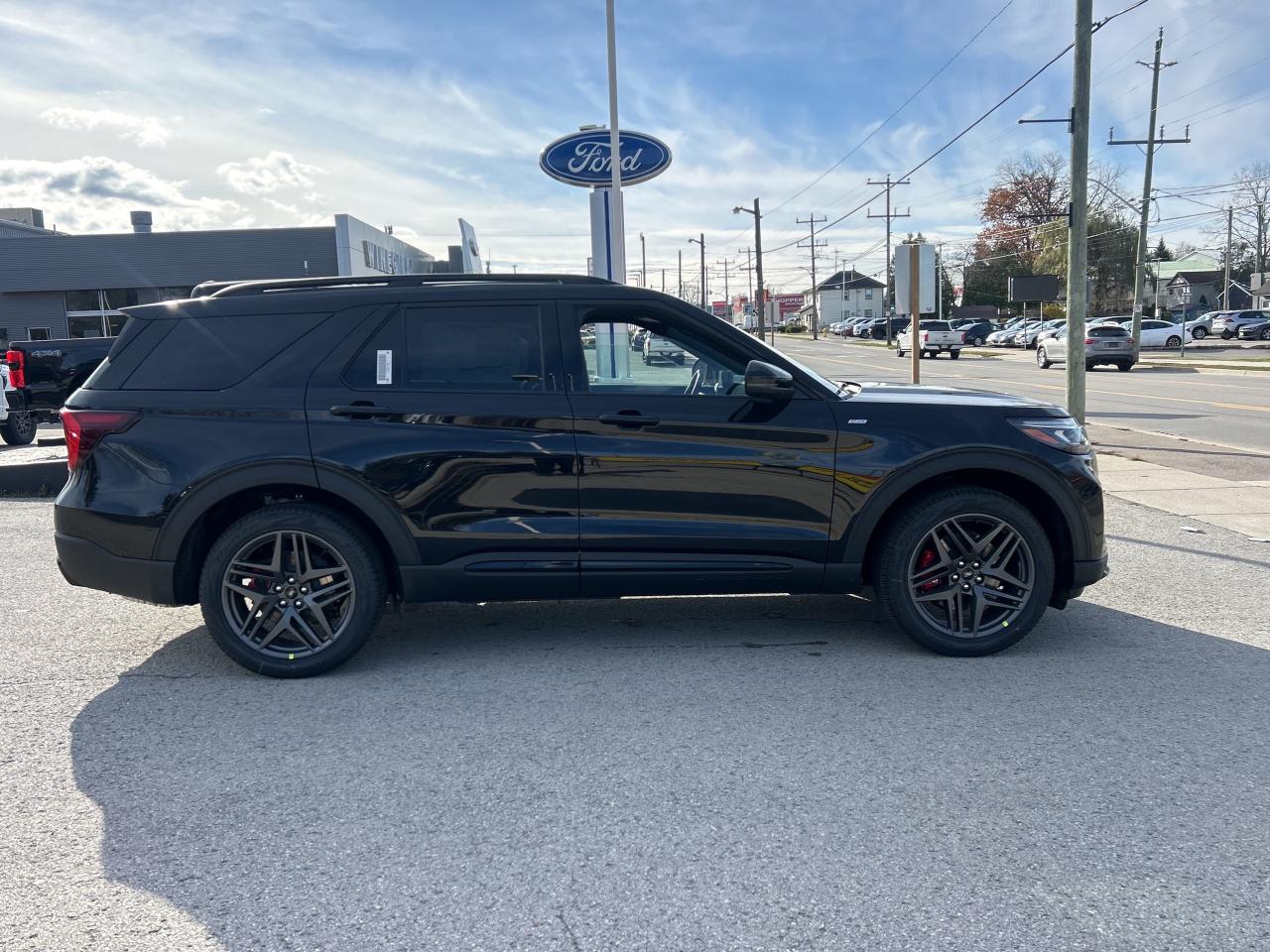 2026 Ford Explorer ST-Line  - Premium Package Photo