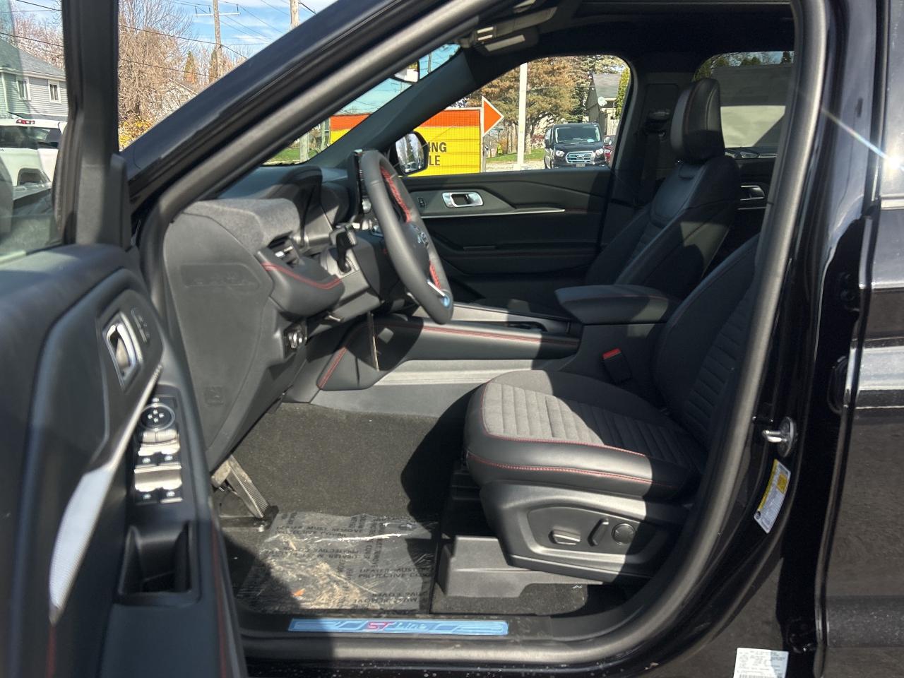 2026 Ford Explorer ST-Line Photo