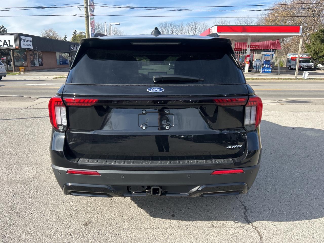 2026 Ford Explorer ST-Line Photo