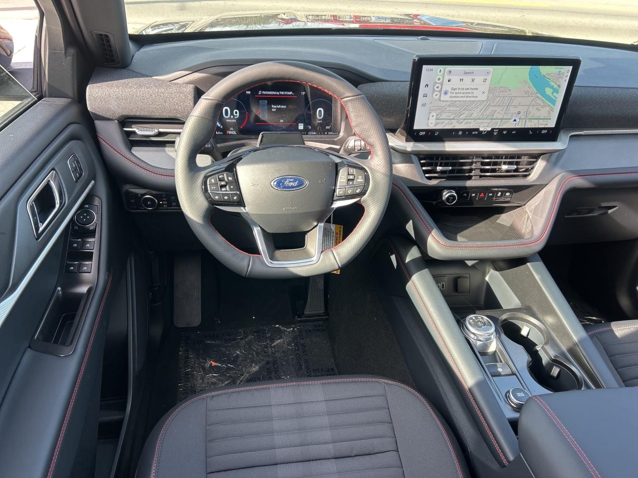 2026 Ford Explorer ST-Line Photo