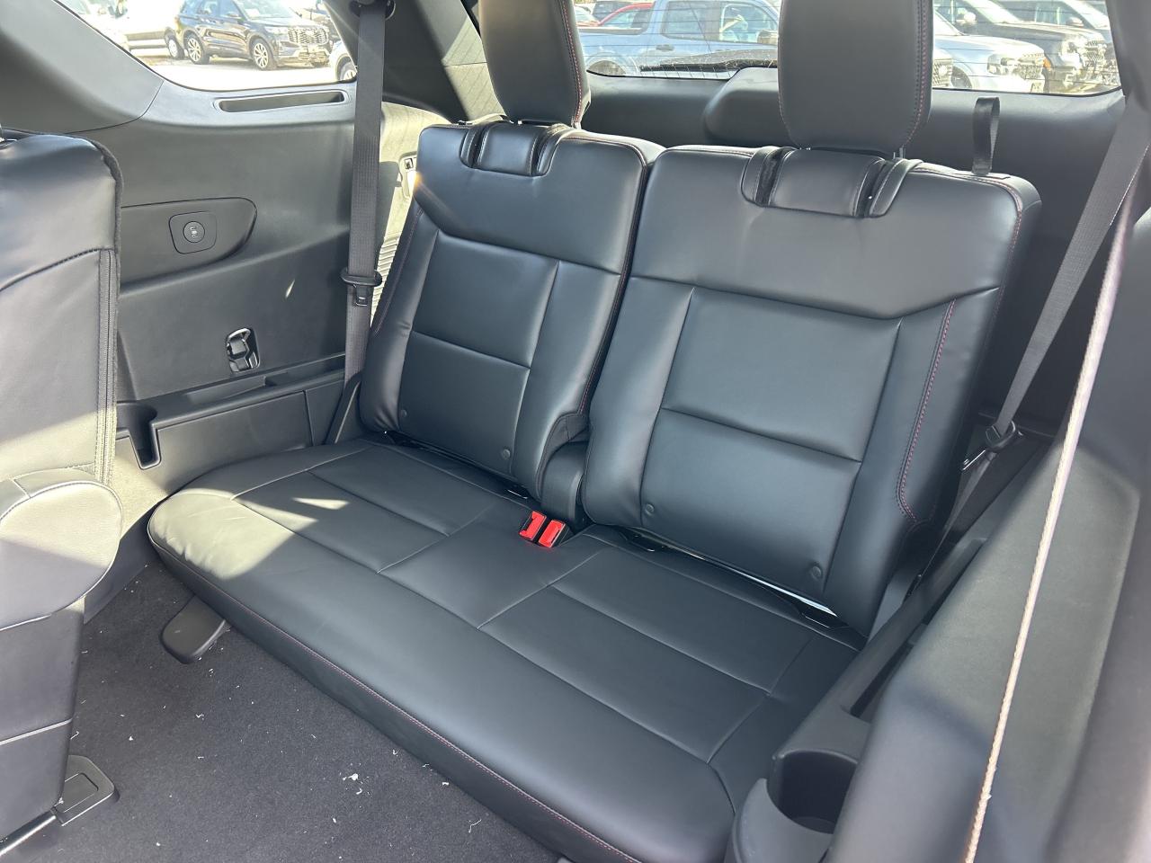 2026 Ford Explorer ST-Line Photo