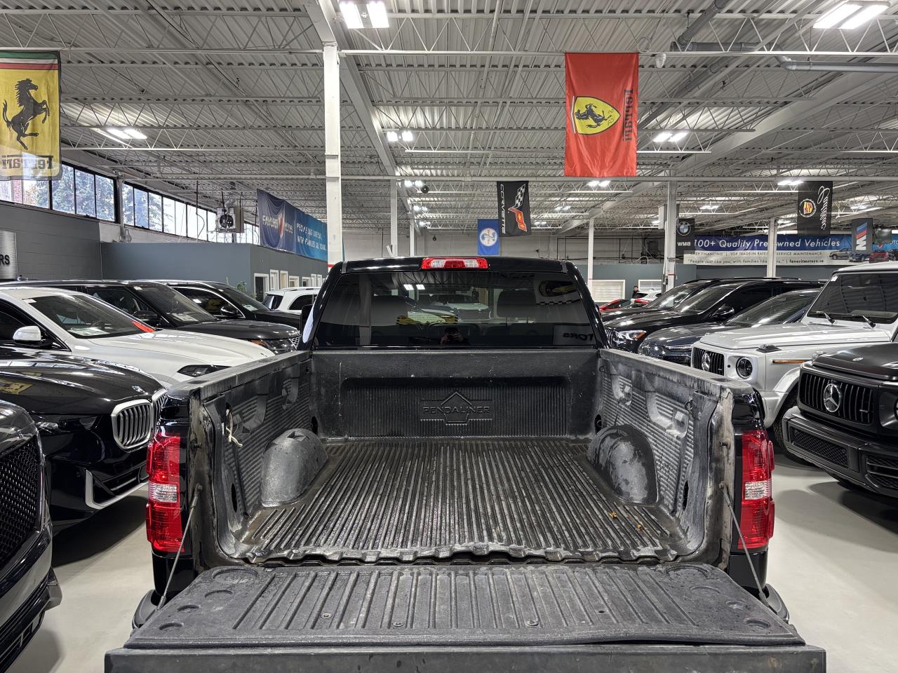2017 GMC Sierra 1500 V8|4WD|CREWCAB|6SEATER|PENDALINER|BACKUPCAMERA|+++ - Photo #6