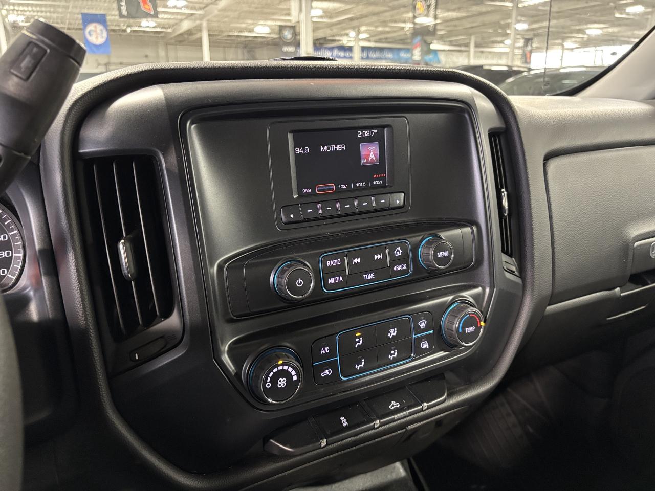 2017 GMC Sierra 1500 V8|4WD|CREWCAB|6SEATER|PENDALINER|BACKUPCAMERA|+++ - Photo #15