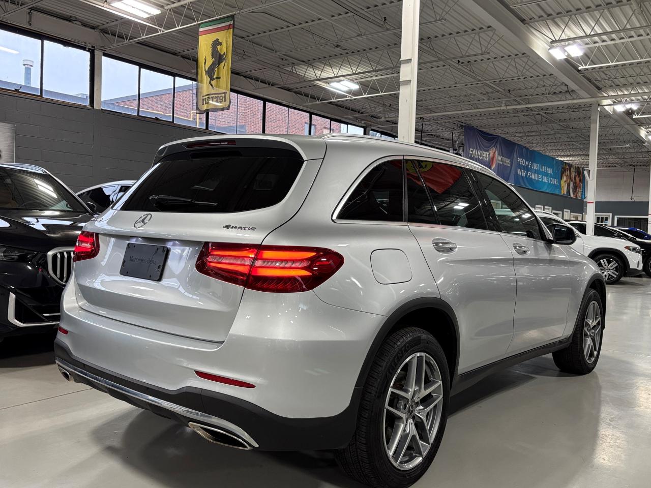2018 Mercedes-Benz GLC GLC300|4MATIC|NAV|WOOD|LEATHER|LED|DUALROOF|+++ - Photo #5