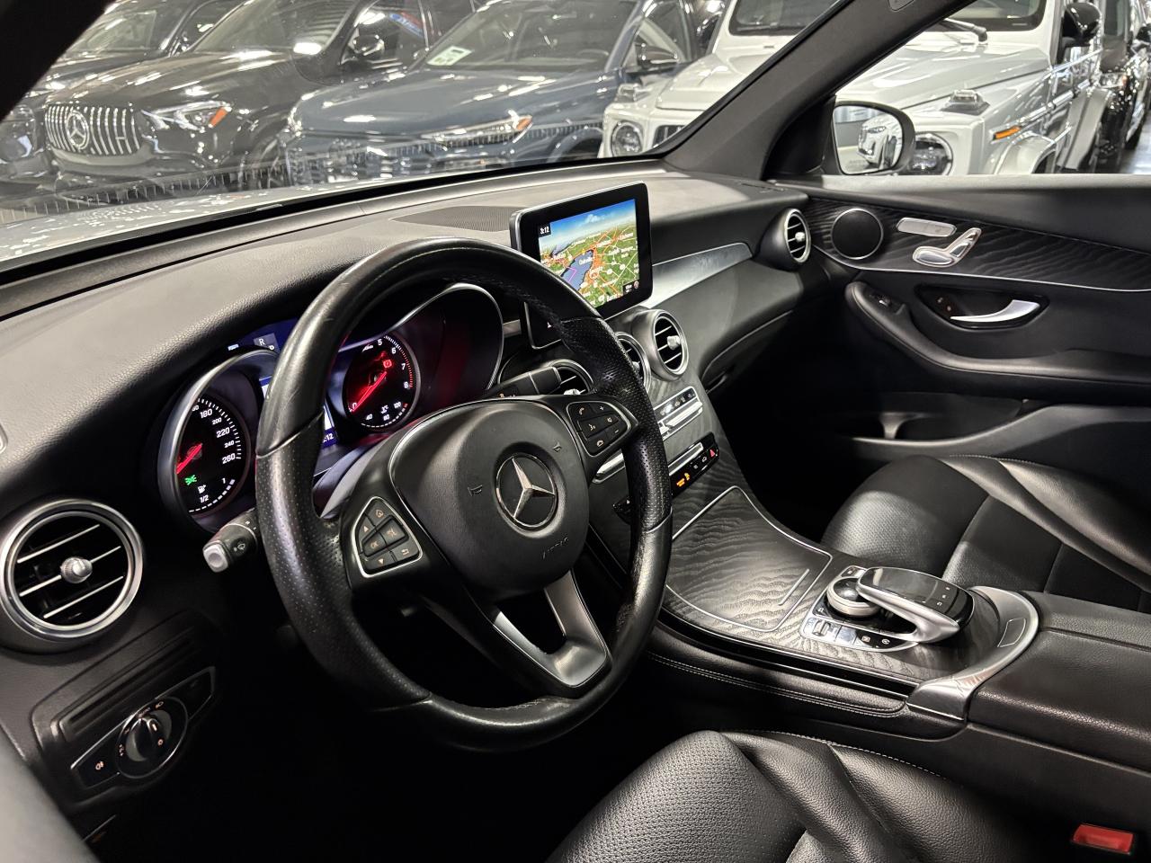 2018 Mercedes-Benz GLC GLC300|4MATIC|NAV|WOOD|LEATHER|LED|DUALROOF|+++ - Photo #16