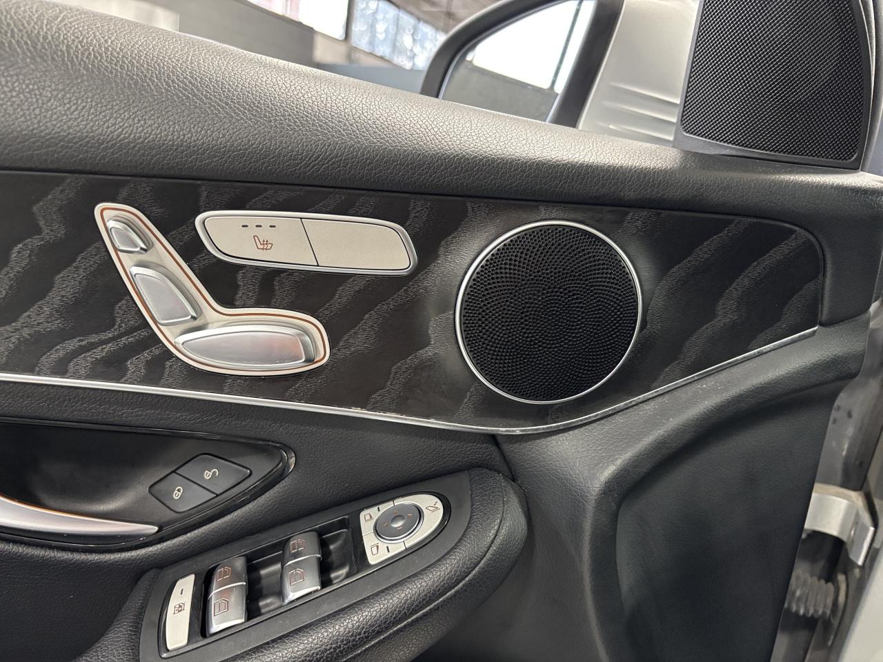 2018 Mercedes-Benz GLC GLC300|4MATIC|NAV|WOOD|LEATHER|LED|DUALROOF|+++ - Photo #17