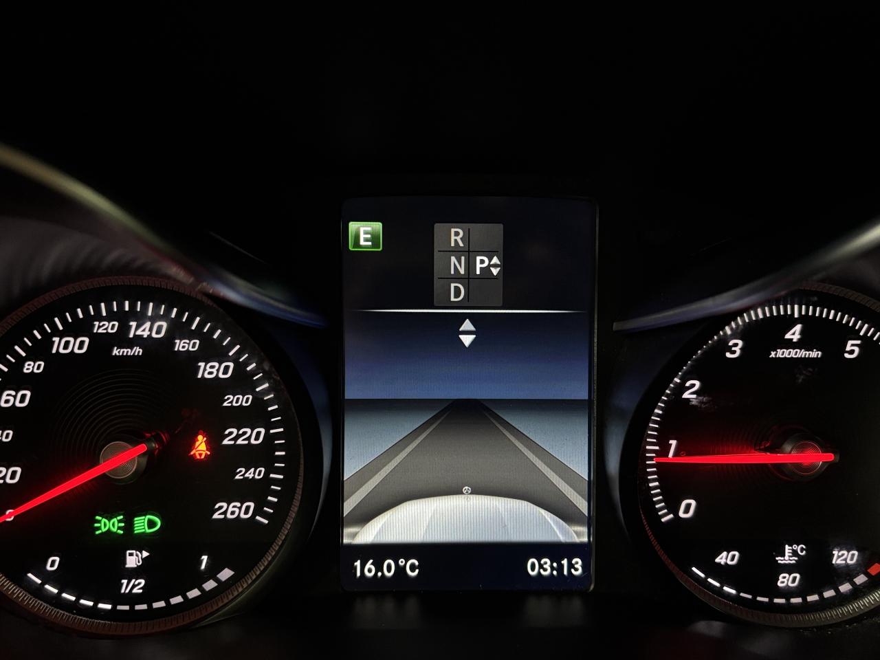 2018 Mercedes-Benz GLC GLC300|4MATIC|NAV|WOOD|LEATHER|LED|DUALROOF|+++ - Photo #28